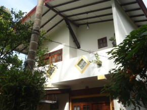 Отель New Jaya Villa  Bentota